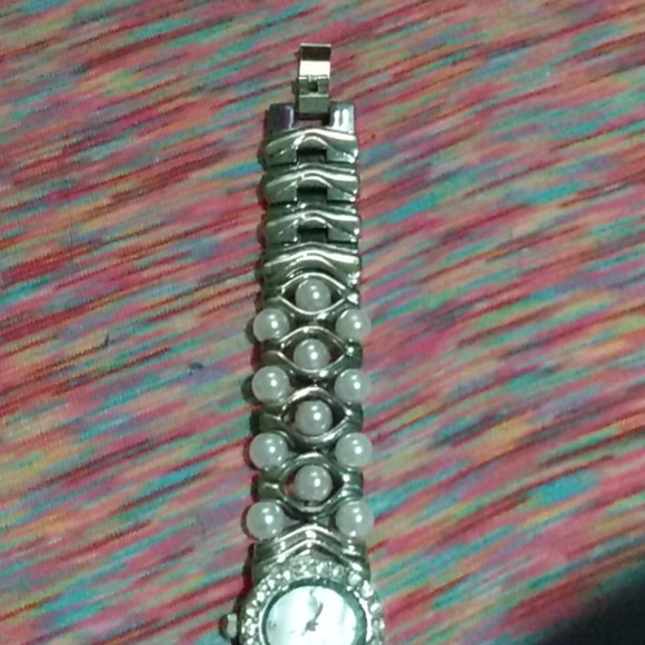 Women's watch - Picture 3 of 4